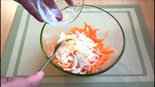 Салат из моркови Хе с куриным мясом