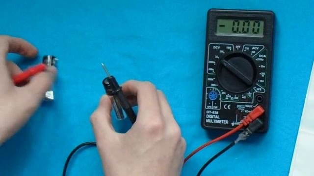 Каков мультиметр TEK DT 838 в работе часть 1