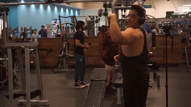 Chest and Triceps | Winter Cut Ep. 1| 18 years old.