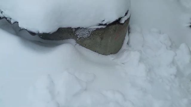 Колодец зимой в Саратовском районе с.Багаевка.Саратовская область
