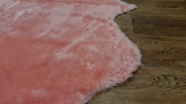 КОВЕР ИЗ ШЕСТИ ОВЕЧЬИХ ШКУР РОЗОВЫЙ (КОД: 4945)