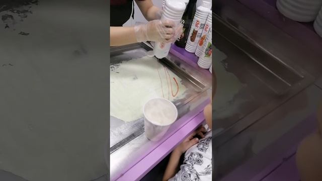ПРОБУЕМ ЖАРЕНОЕ МОРОЖЕНОЕ)