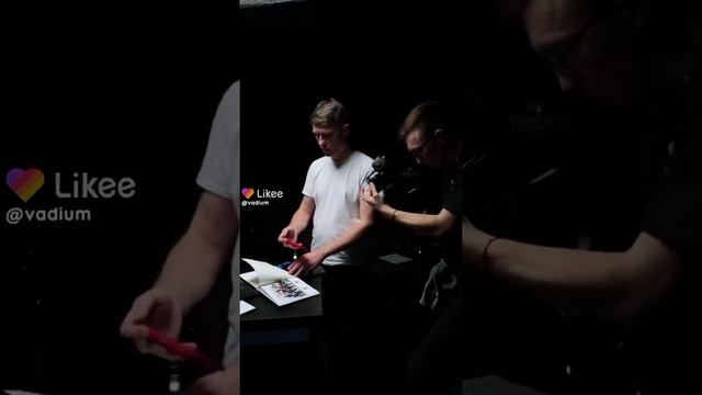 Like_7170088462132067694.mp4