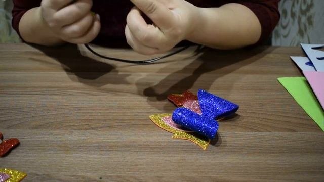 блестящие бантики с ушками из фоамирана