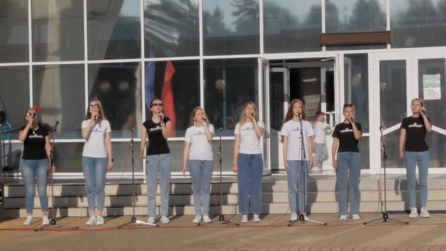 06  Мгновения - Студия И  (слова Р.Рождественский; музыка М.Таривердиев)