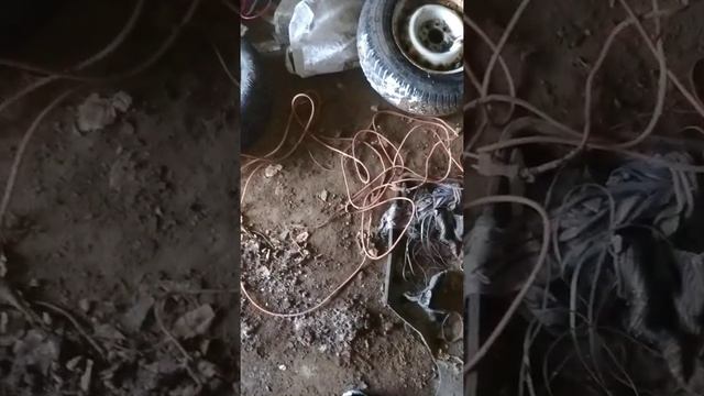 Загорелся аккумулятор на зарядке,чуть не сгорели!!!