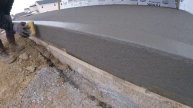 Бетон - аккуратное примыкание.