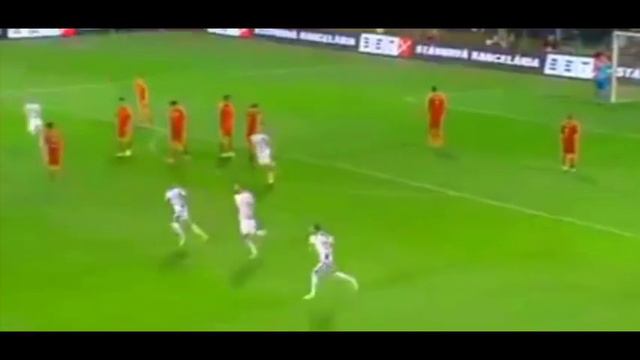 Slovakia vs Spain 1-0 Goal Juraj Kucka Free Kick