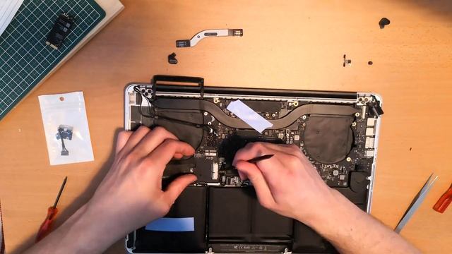 Workflow S02: magsafe port replacement late 2013 Macbook Pro 000+BeHs3u time 0+35 10052021