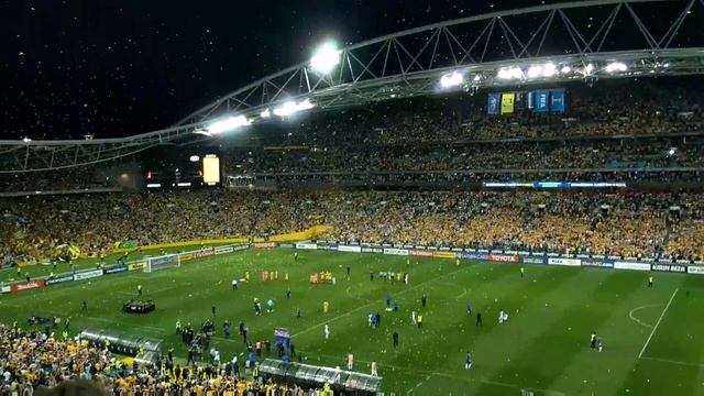 80'000 Aussie soccer fans sing 'Down Under'