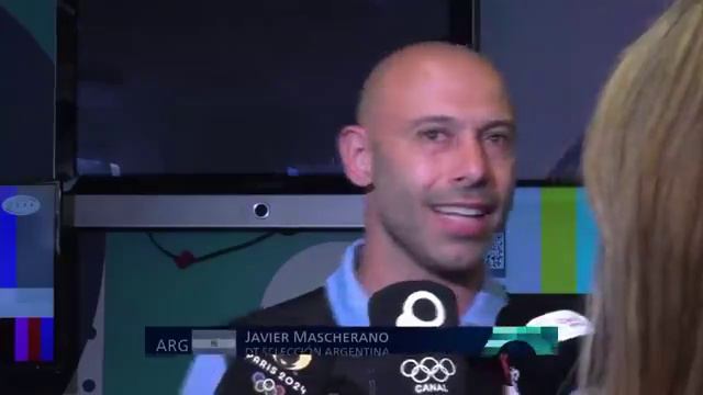 Тренер аргентинской сборной по футболу Хавьев Маскерано заявил, что его команду обокрали