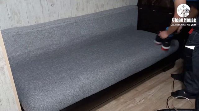 Химчистка дивана от компании CleanHouse в Воронеже