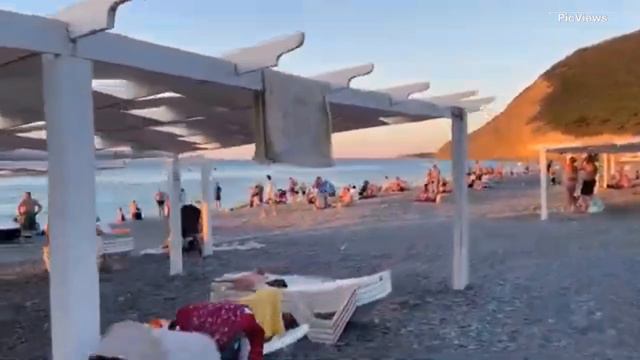 Анапа пляж Сукко сегодня 30 июля 2024. Обстановка на пляже море и погода сейчас