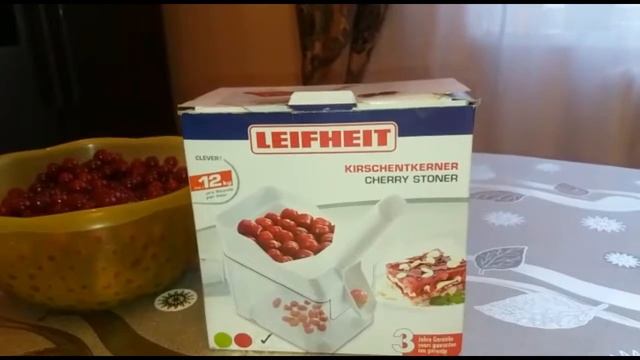 Машинка для удаления косточек ягод вишни