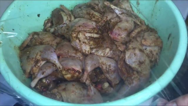 Жареные перепела на сковородке