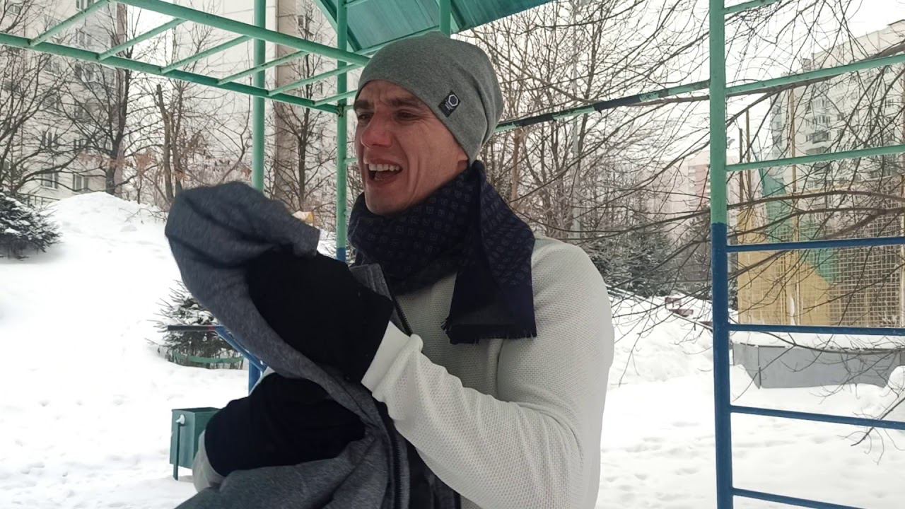 Увидел у Дениса Семенихина про 40 подтягиваний и 40 отжиманий от брусьев за 10 мин.Решил попробовать