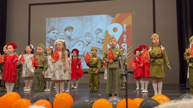 Песня "Идет солдат по городу" 9 мая 2024 г.