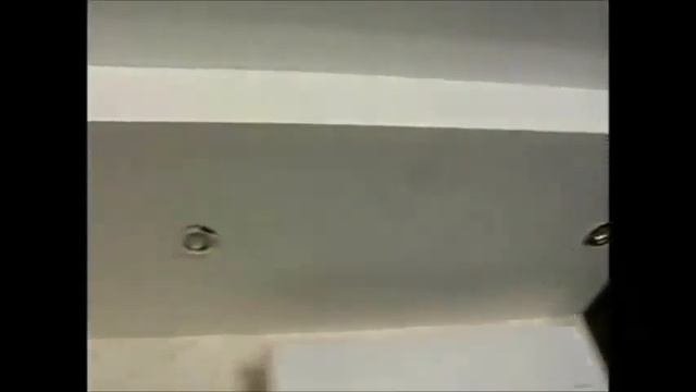 Глянцевый натяжной потолок в два уровня