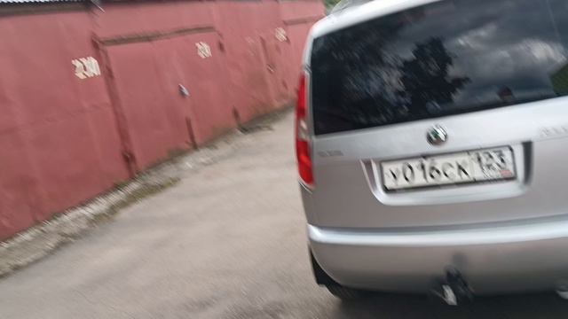 Шкода румстер 1,6 ,АКПП .Авто продан.