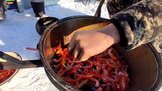 Варим мясо в казане!!!