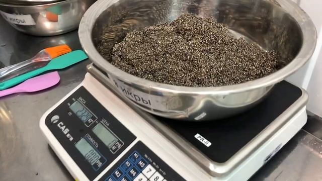 Посол чёрной икры.