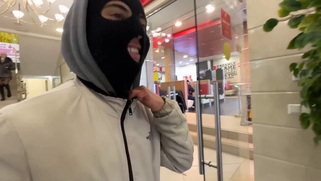 ГОПНИК ХОТЕЛ ЗАПИКАПИТЬ МАЛУЮ, но ПОХОЖЕ ЭТО ЛЮБОВЬ! СВИДАНИЕ