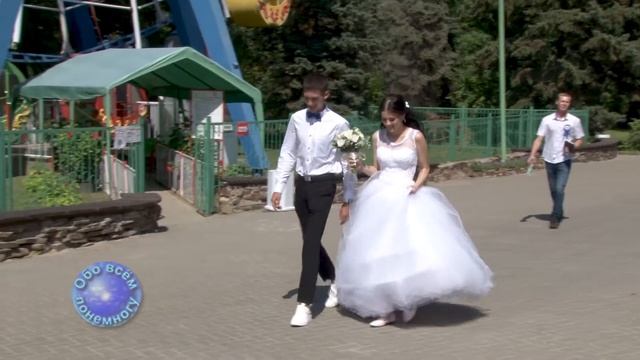 С праздником милые женщины!