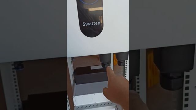 Гибридный инвертор для солнечной станции. #инвертор #электрик #солнечнаябатарея #солнечнаяэнергия