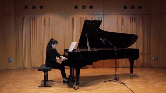 Unsuk Chin - Piano Etude Nr. 5 "Toccata" (2003)