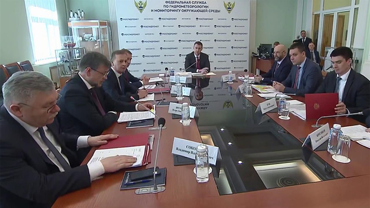 Вице-премьер Дмитрий Патрушев провел совещание по паводковой и пожароопасной обстановке