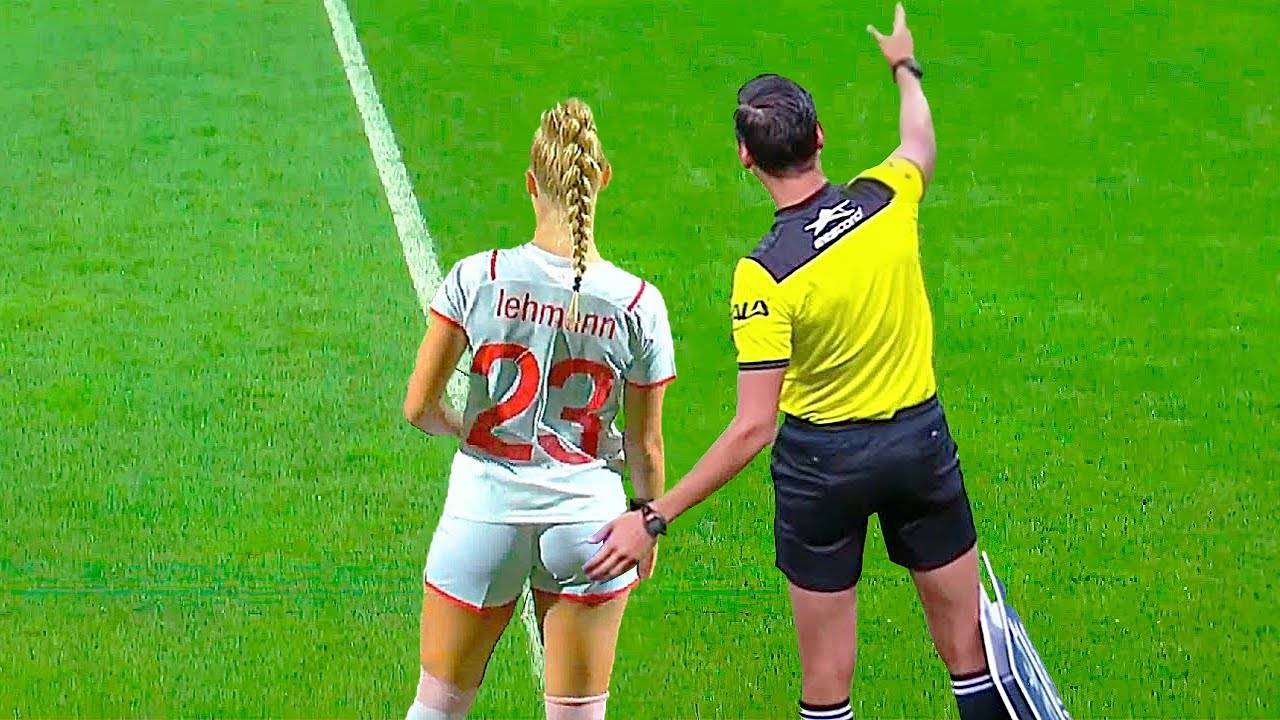 Самые смешные моменты в женском футболе