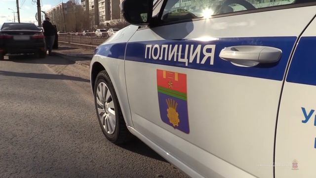 В Волгограде арестован нарушитель с излишне тонированными стеклами автомобиля