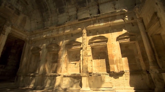 Nimes_