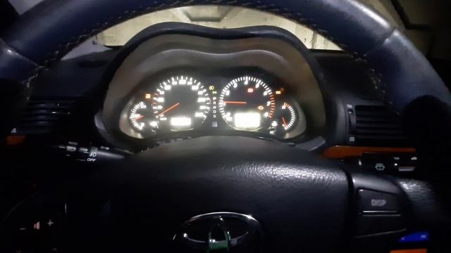 пересвет панели приборов Тайота Авенсис