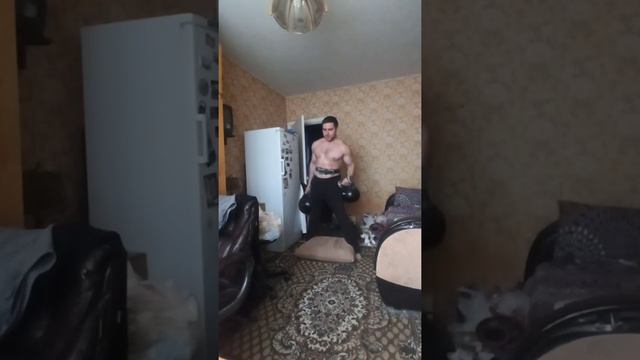 Жим-Рыскун с гирями 102кг. и 34кг. на обе руки