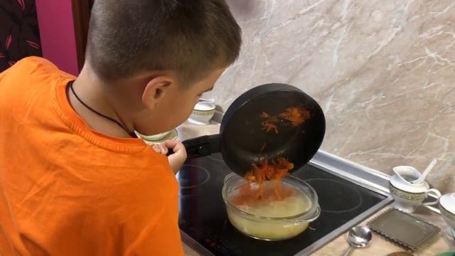 БОРЩ рецепт приготування з яким впорається школяр