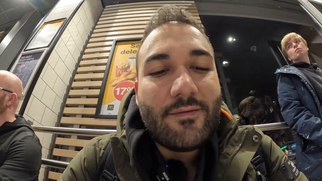 AMSTERDAM BURGER KING VS MC DONALDS!