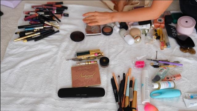 МОЯ КОСМЕТИКА! ХРАНЕНИЕ И РАЗБОР. BEAUTY СТОЛ | УБОРКА ТУАЛЕТНОГО СТОЛИКА