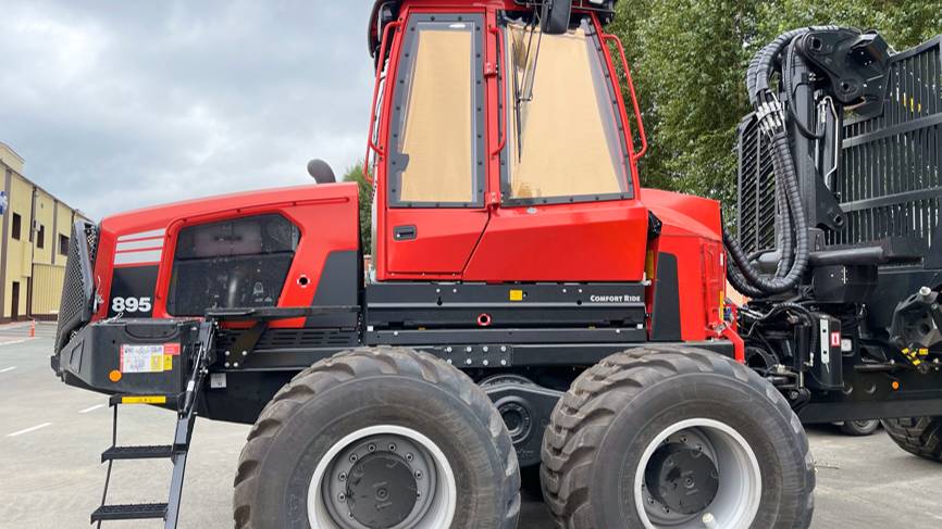 Форвардер Komatsu Forest 895