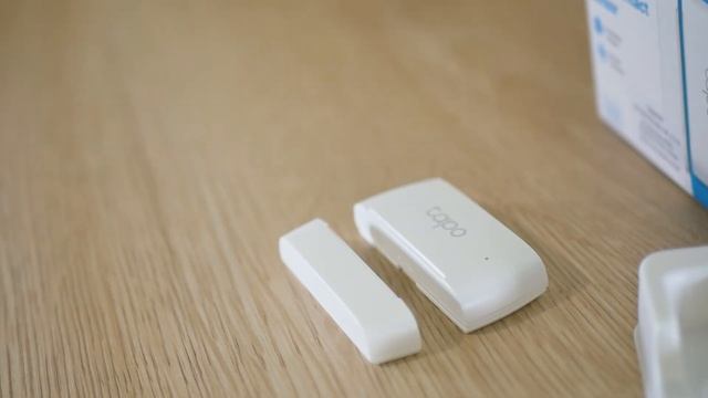 UNBOXING TP-Link Tapo T110 | magnetyczny czujnik otwarcia drzwi i okien