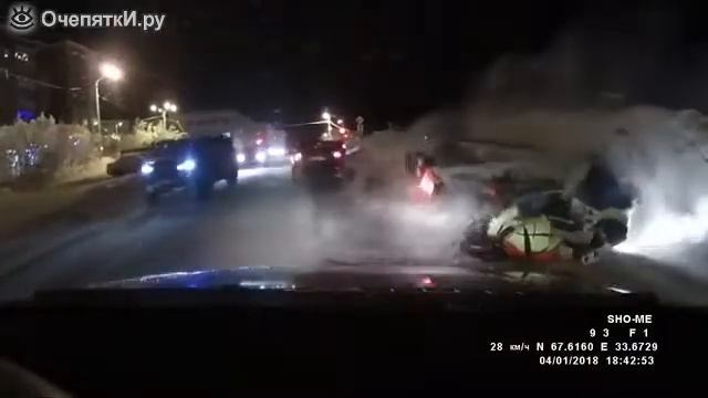 снегоход вылетел на трассу с машинами