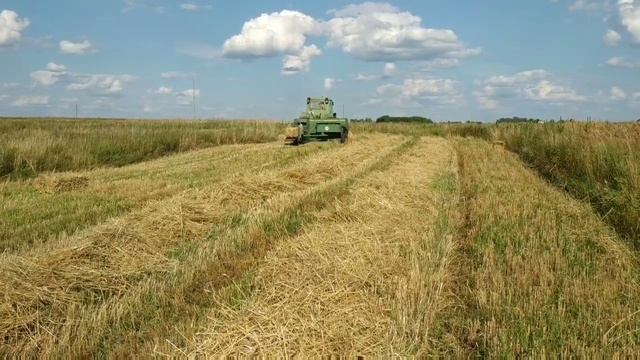 ПРЕСС-ПОДБОРЩИК ТЮКОВЫЙ JOHN DEERE - 342