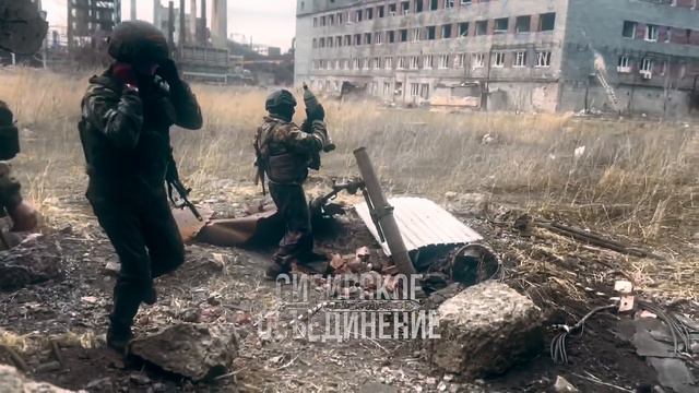 Кадры боевой работы кочующего 120-мм миномета