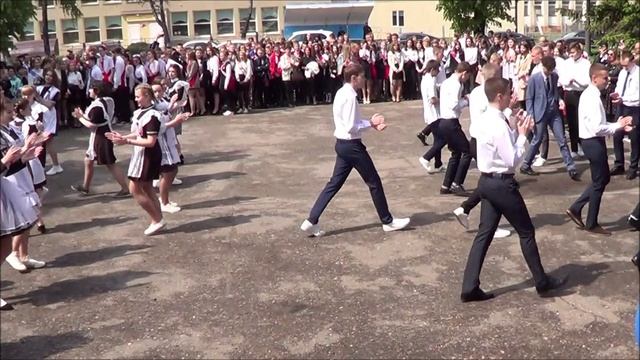 Танец на Последний звонок - 2022 Обоянская СОШ№2.mp4
