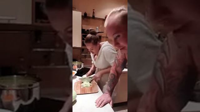 Саша и Мася Шпак - Мещанские(@aleksander.shpak @masyashpakofficial) • Instagram 03 10 2018