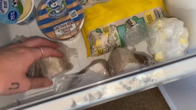 МНЕ ЕЕ ДАЛИ!КРУТАЯ КУРТКА С ВБ!ПОКУПКА ПРОДУКТОВ И ПОДАРКИ!МАГНИТ!ПУСТЫЕ БАНОЧКИ!