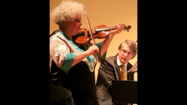 JS Bach, Sonata in A Major for Violin and Harpsichord BWV 1015, Andante: Huggett, Brookshire
