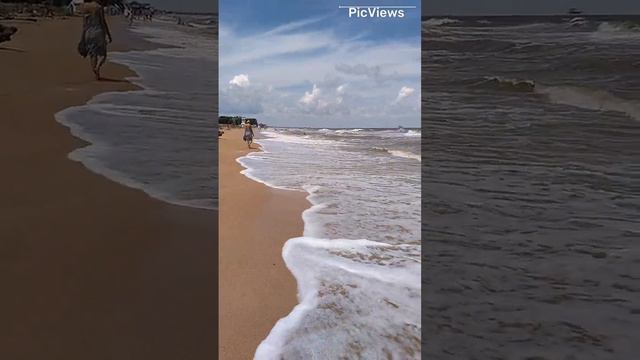 Голубицкая пляж. Азовское море немного штормит. Обстановка на пляже сегодня 11 мая 2024. Погода