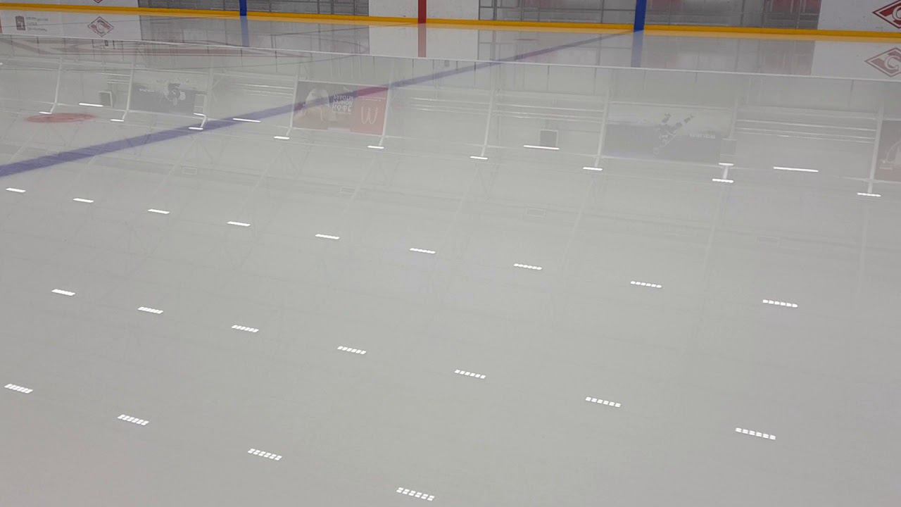 лед на поле как зеркало