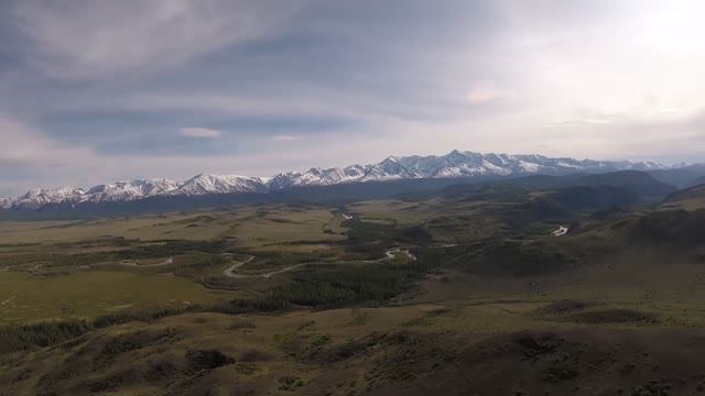 село Курай, Кош-Агачский район, Республика Алтай, Северо-Чуйский хребет, река Чуя, (Горный Алтай)